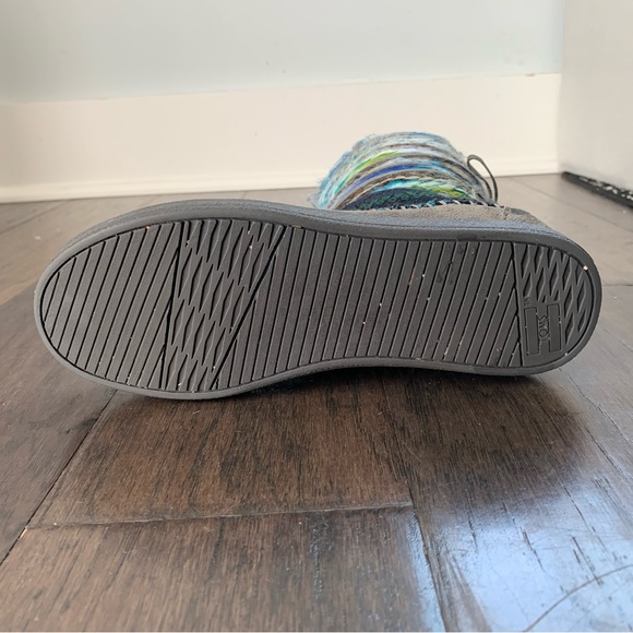 NIB TOMS Nepal Boot - Size 6 - Picture 11 of 14